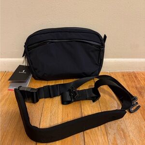 Alpaka Flight Sling 2L